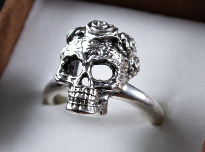 {{jewelry_for_geeks}} - {{ GameFanCraft}} Ring Silver Halloween Floral Mexican Skull Ring