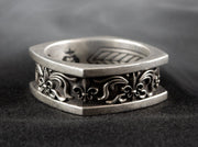 {{jewelry_for_geeks}} - {{ GameFanCraft}} Ring Silver Heraldic ring with lion