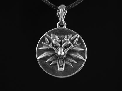 {{jewelry_for_geeks}} - {{ GameFanCraft}} Pendant Silver Witcher Wolf head medallion