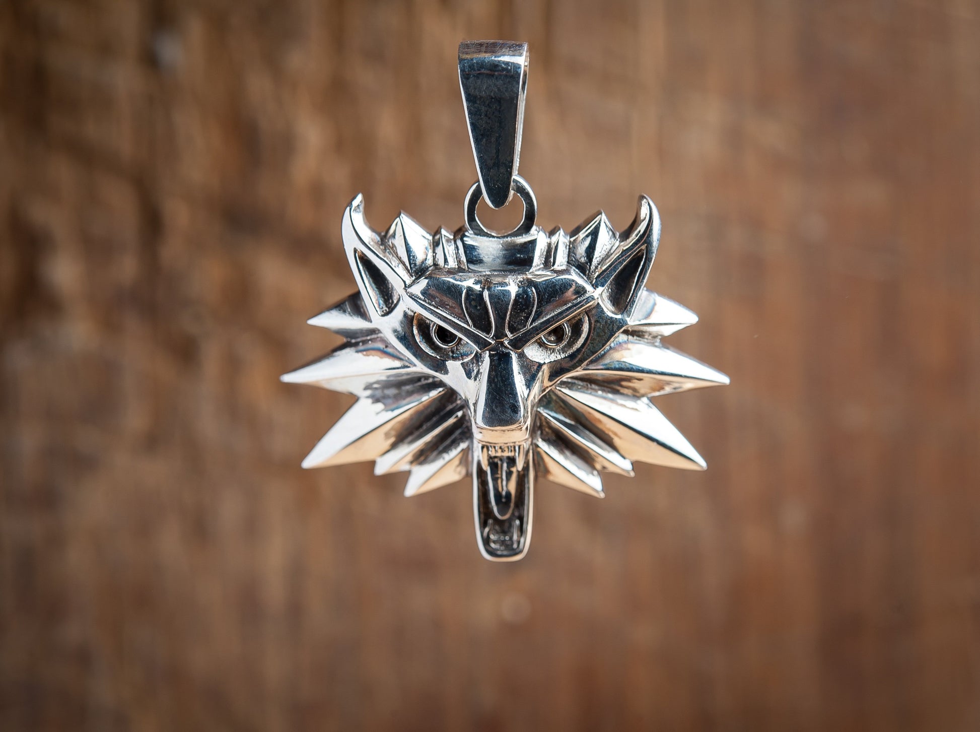 {{jewelry_for_geeks}} - {{ GameFanCraft}} Pendant Silver Wolf Head Witcher Medallion