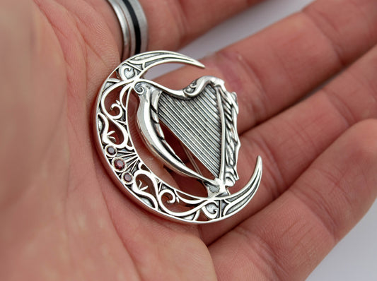 {{jewelry_for_geeks}} - {{ GameFanCraft}} Pin Silver DnD Faerun harpers pin forgotten realms