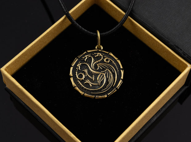 {{jewelry_for_geeks}} - {{ GameFanCraft}} Pendant Silver House Targaryen Dragon Pendant