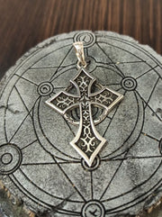 {{jewelry_for_geeks}} - {{ GameFanCraft}} Pendant Silver Celtic cross pendant