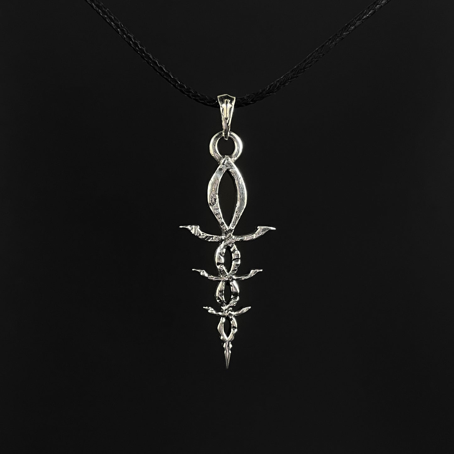 {{jewelry_for_geeks}} - {{ GameFanCraft}} Pendant Silver Bloodborne Hunter Byrgenwerth Oath Corruption Rune Necklace