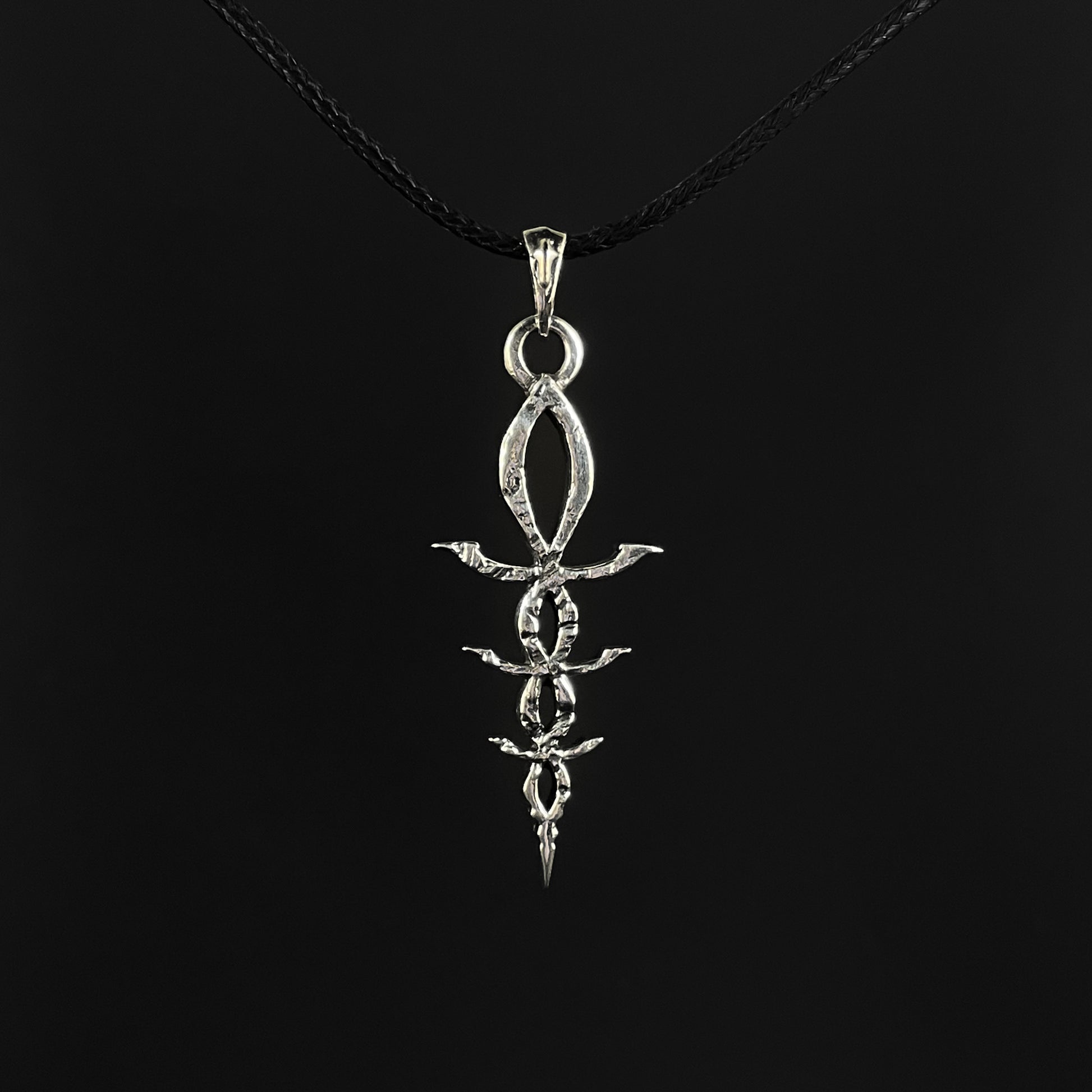 {{jewelry_for_geeks}} - {{ GameFanCraft}} Pendant Silver Bloodborne Hunter Byrgenwerth Oath Corruption Rune Necklace