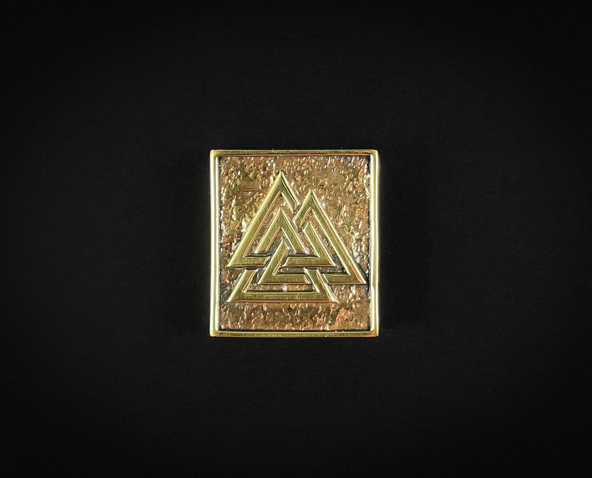 {{jewelry_for_geeks}} - {{ GameFanCraft}} Badge & Pass Holders Valknut Molle clip