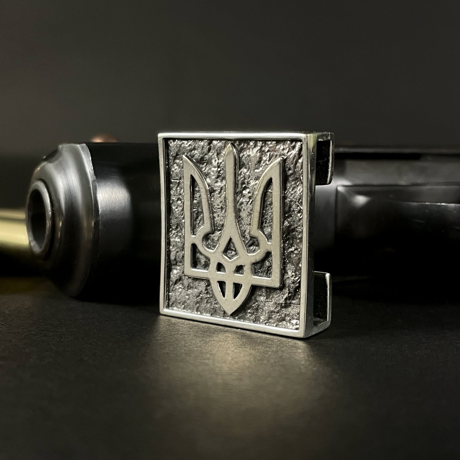 {{jewelry_for_geeks}} - {{ GameFanCraft}} Badge & Pass Holders Coat of Arms of Ukraine Molle clip