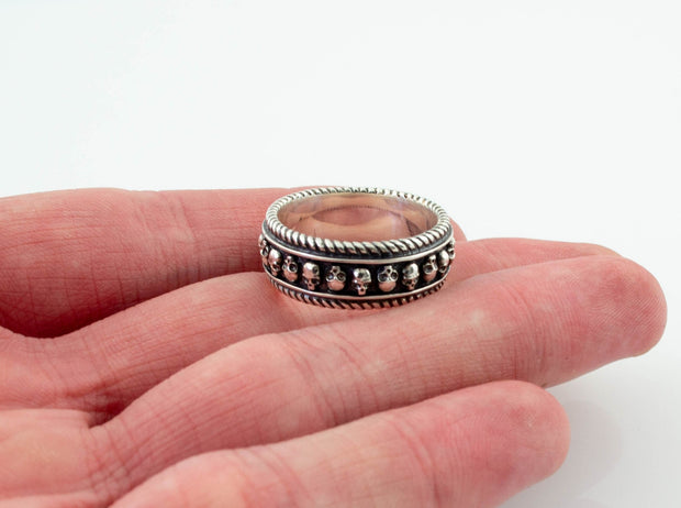 {{jewelry_for_geeks}} - {{ GameFanCraft}} Ring Silver Gothic ring with skulls