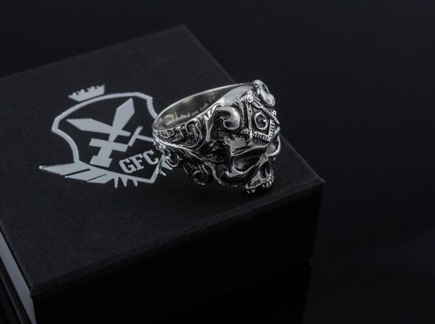 {{jewelry_for_geeks}} - {{ GameFanCraft}} Ring Silver Masonic ring with a skull