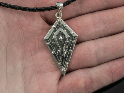 {{jewelry_for_geeks}} - {{ GameFanCraft}} Pendant Silver Warcraft Horde Symbol Pendant