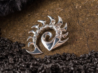 {{jewelry_for_geeks}} - {{ GameFanCraft}} Pendant Silver Starcraft Zerg pendant