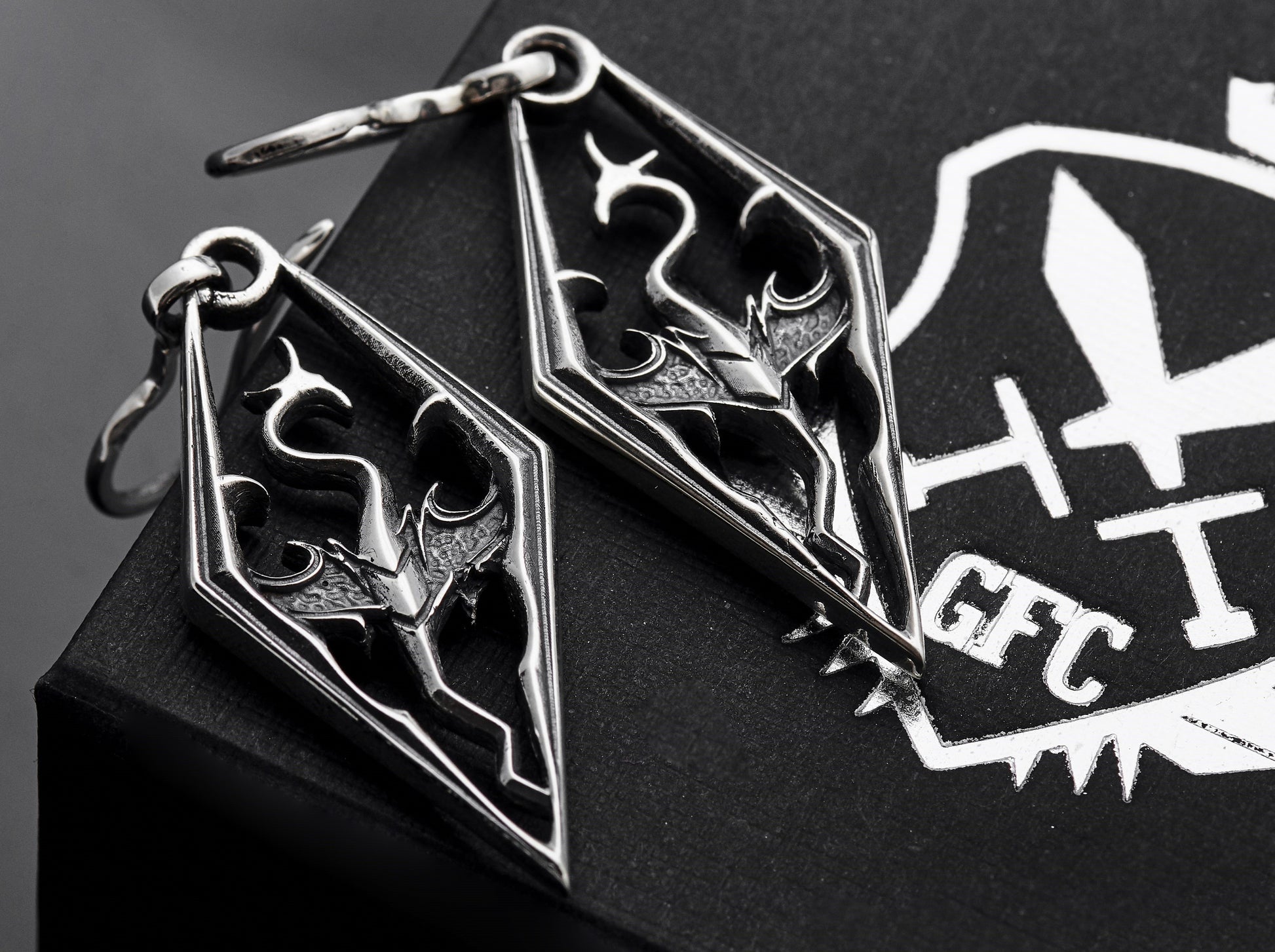 {{jewelry_for_geeks}} - {{ GameFanCraft}} Earrings Silver Elder Scrolls Imperial Dragon earrings