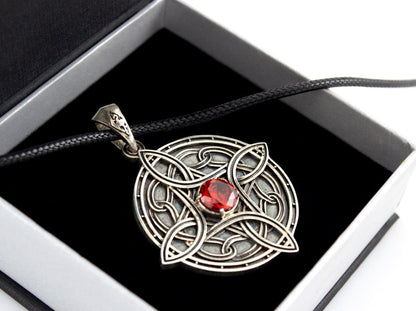 {{jewelry_for_geeks}} - {{ GameFanCraft}} Pendant Silver Amulet of Mara Pendant