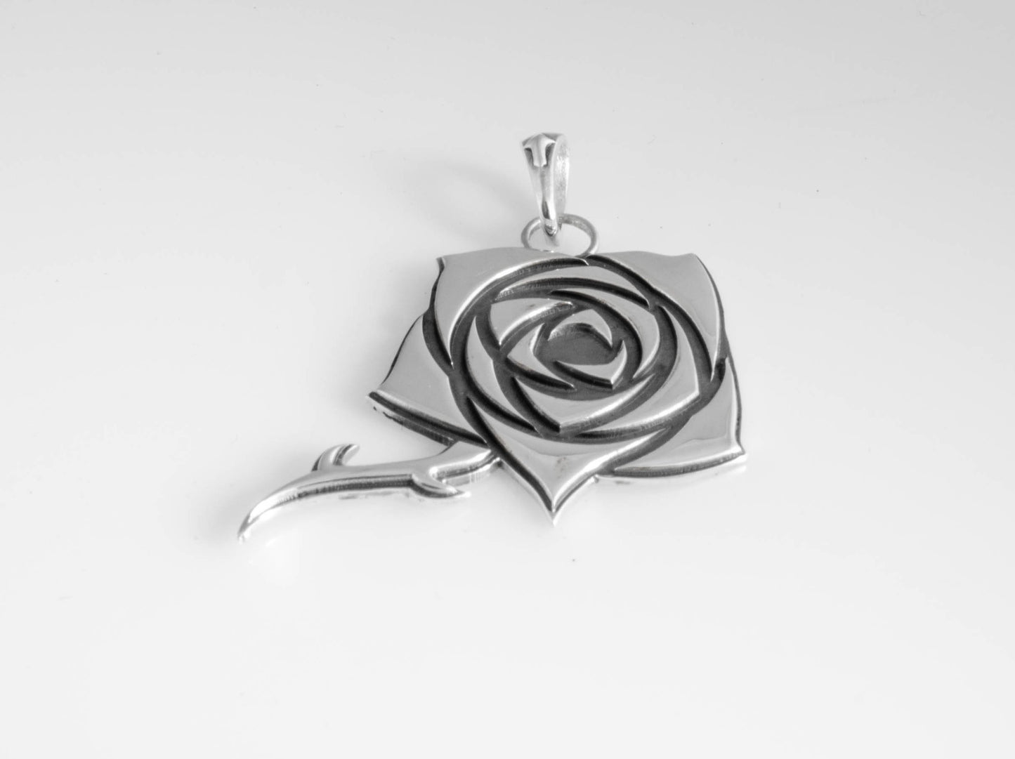 {{jewelry_for_geeks}} - {{ GameFanCraft}} Pendant Silver Toreador clan pendant V5