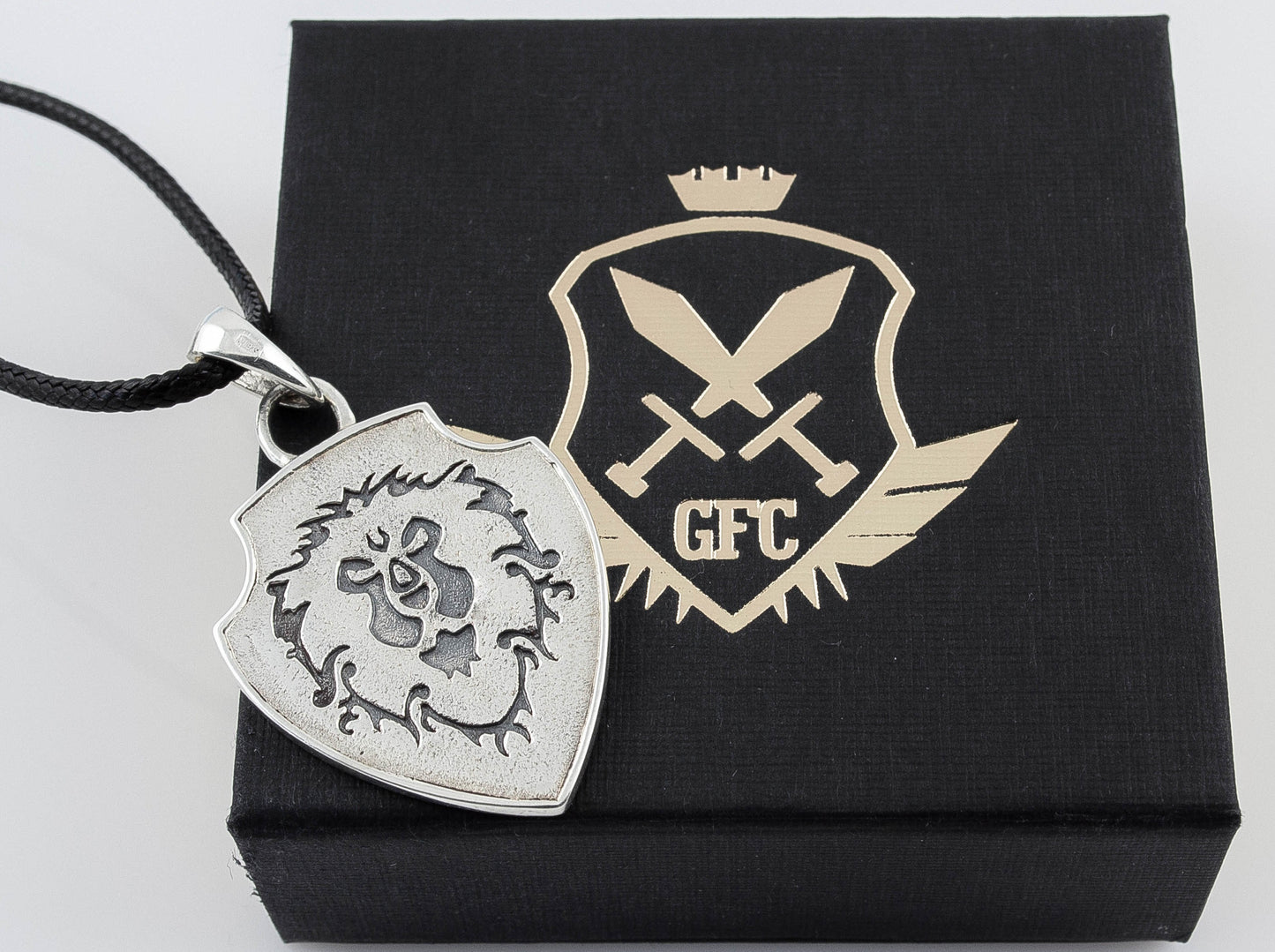 {{jewelry_for_geeks}} - {{ GameFanCraft}} Pendant Silver Jaina Proudmoore Anchor Shield Pendant