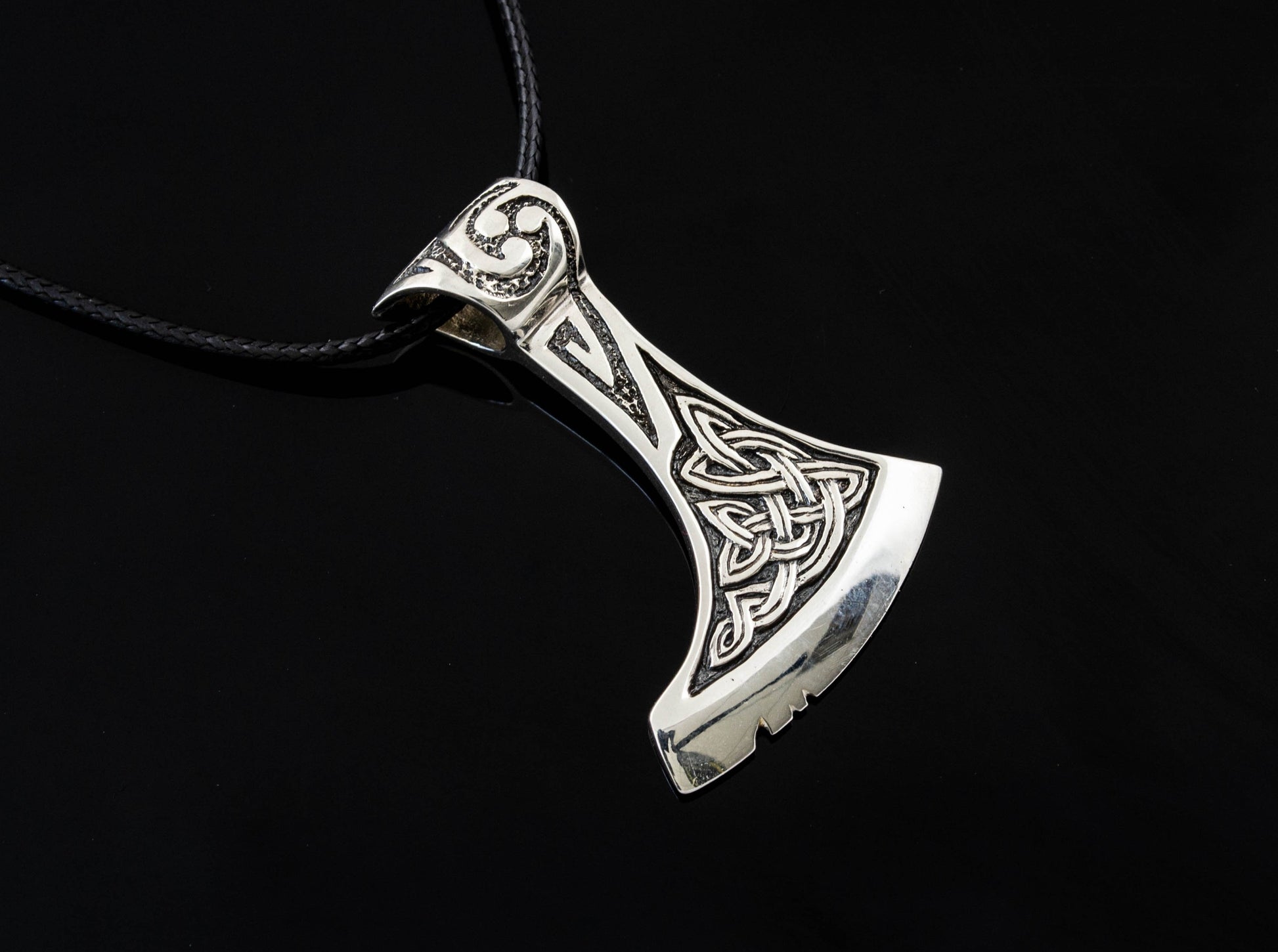 {{jewelry_for_geeks}} - {{ GameFanCraft}} Pendant Silver Viking pendant battle Axe, Celtic pattern jewelry, Scandinavian triskele pendant