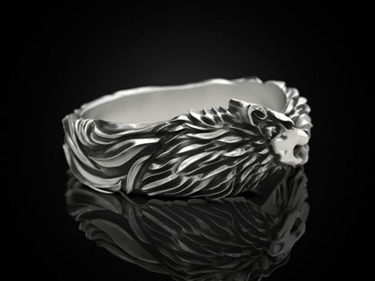 {{jewelry_for_geeks}} - {{ GameFanCraft}} Ring Silver Sleeping Wolf band ring, animal design jewelry