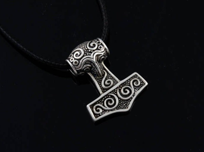{{jewelry_for_geeks}} - {{ GameFanCraft}} Pendant Brass Viking's Thor's Hammer (Mjolnir) Pendant
